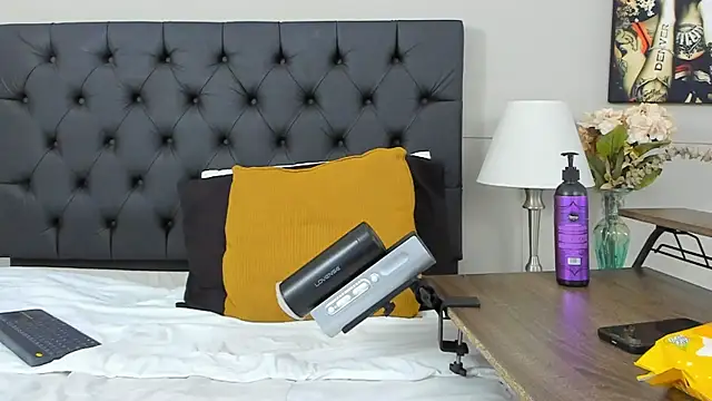 Snapshot of Robin_Rief chatting on February 21, 2025, 6:51 am Robin Rief online show from February 21, 2025, 6:51 am