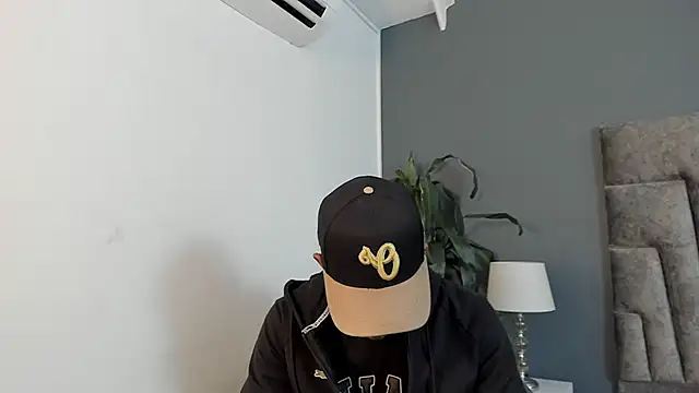 Snapshot of Robin_Rief chatting on November 29, 2025, 3:42 am Robin Rief online show from November 29, 2025, 3:42 am