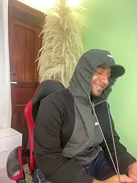 Snapshot of Robin_Rief chatting on February 4, 2026, 3:12 am Robin Rief online show from February 4, 2026, 3:12 am