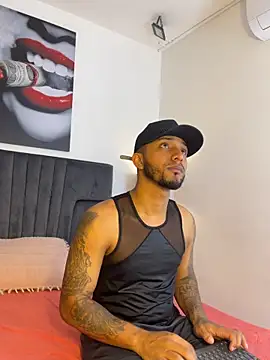 Snapshot of Robin_Rief chatting on February 14, 2026, 3:14 am Robin Rief online show from February 14, 2026, 3:14 am