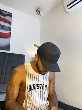 Snapshot of Robin_Rief chatting on February 20, 2026, 3:25 am Robin Rief online show from February 20, 2026, 3:25 am