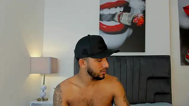 Snapshot of Robin_Rief chatting on March 2, 2026, 3:41 am Robin Rief online show from March 2, 2026, 3:41 am