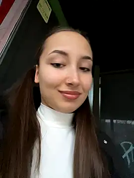 Snapshot of VelvetVixenI chatting on November 9, 2025, 2:15 pm VelvetVixenI online show from November 9, 2025, 2:15 pm