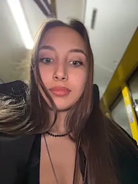 Snapshot of VelvetVixenI chatting on November 24, 2025, 7:13 pm VelvetVixenI online show from November 24, 2025, 7:13 pm