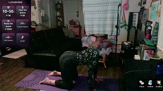 Snapshot of _hellostormy_ chatting on March 2, 2025, 12:01 pm hellostormy online show from March 2, 2025, 12:01 pm