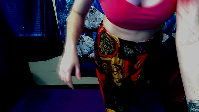 Snapshot of _hellostormy_ chatting on October 27, 2025, 3:05 pm hellostormy online show from October 27, 2025, 3:05 pm