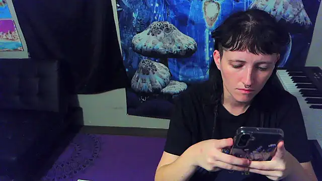 Snapshot of _hellostormy_ chatting on October 31, 2025, 9:10 am hellostormy online show from October 31, 2025, 9:10 am