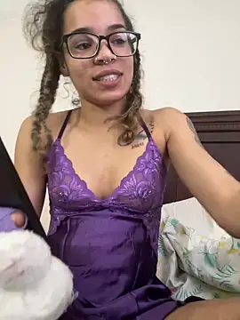 Snapshot of 1prettygem chatting on December 31, 2024, 7:18 pm 1prettygem online show from December 31, 2024, 7:18 pm