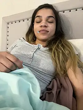 Snapshot of 1prettygem chatting on March 7, 2025, 11:05 pm 1prettygem online show from March 7, 2025, 11:05 pm