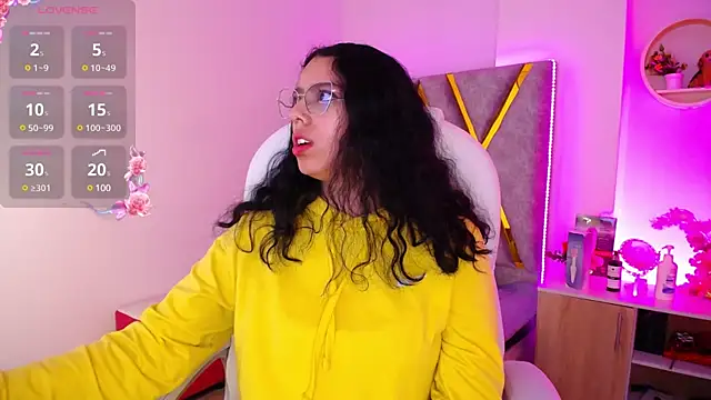 Aurora Brownn online show from March 1, 2025, 8:13 am