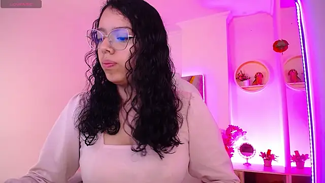 Aurora Brownn online show from March 13, 2025, 4:27 am