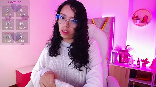 Aurora Brownn online show from March 14, 2025, 4:10 am