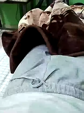 Snapshot of KUKU69XX chatting on December 24, 2024, 6:06 pm KUKU69XX online show from December 24, 2024, 6:06 pm