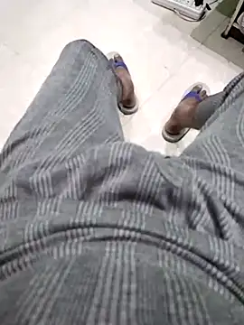 Snapshot of KUKU69XX chatting on February 10, 2025, 6:03 pm KUKU69XX online show from February 10, 2025, 6:03 pm