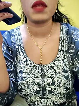 Snapshot of Haniya-143 chatting on September 11, 2025, 4:18 pm Haniya-143 online show from September 11, 2025, 4:18 pm