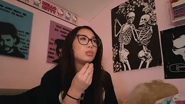 tokyobaby online show from September 28, 2025, 7:25 am