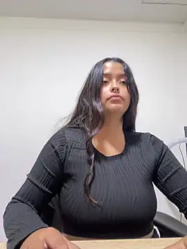 Ariana Pierce online show from July 5, 2026, 1:40 pm