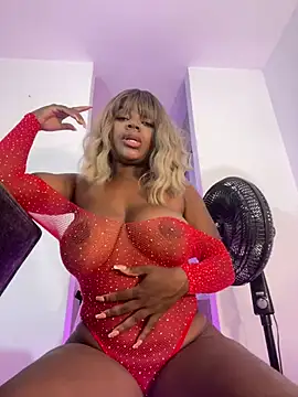 mia-brit online show from March 11, 2025, 6:52 pm