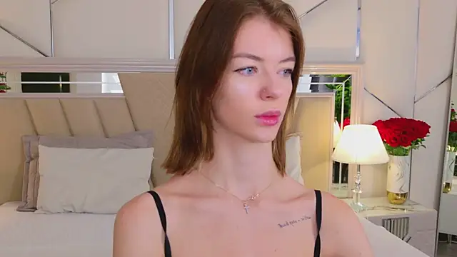 MeganMour online show from November 23, 2025, 5:13 pm