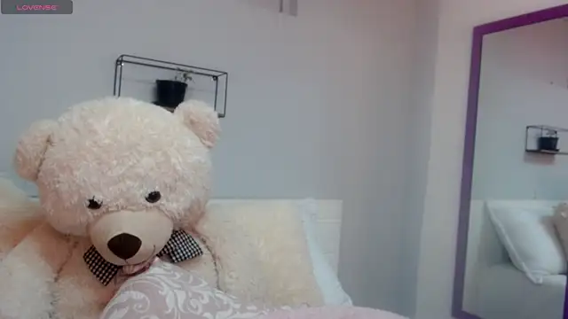 Snapshot of cami_fire chatting on January 21, 2025, 4:58 pm cami fire online show from January 21, 2025, 4:58 pm