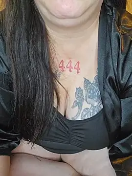 Snapshot of PeakabumPromo chatting on November 9, 2025, 12:42 am PeakabumPromo online show from November 9, 2025, 12:42 am