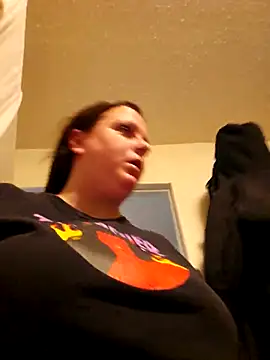 Snapshot of PeakabumPromo chatting on March 5, 2026, 6:37 pm PeakabumPromo online show from March 5, 2026, 6:37 pm