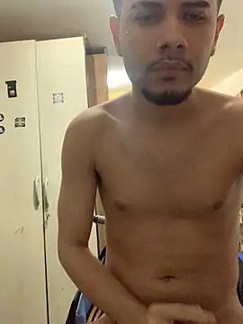 Snapshot of thguinho13 chatting on December 28, 2024, 3:58 am thguinho13 online show from December 28, 2024, 3:58 am