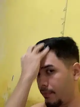 Snapshot of thguinho13 chatting on December 30, 2024, 4:31 am thguinho13 online show from December 30, 2024, 4:31 am