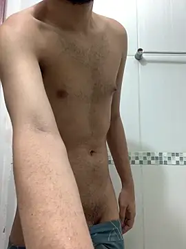 Snapshot of thguinho13 chatting on October 24, 2025, 8:05 pm thguinho13 online show from October 24, 2025, 8:05 pm