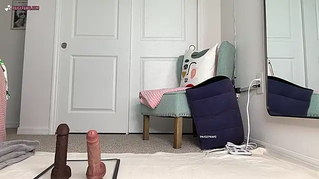 PaigePawg online show from March 19, 2026, 2:21 pm