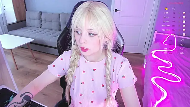 Amy honey angel online show from March 2, 2026, 11:17 am