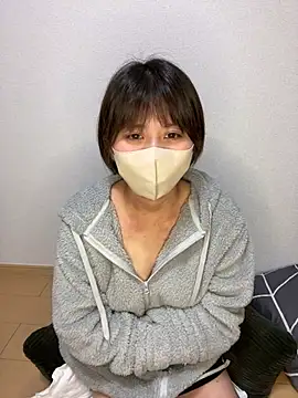 Snapshot of -anzu-o chatting on December 14, 2024, 11:29 am -anzu-o online show from December 14, 2024, 11:29 am