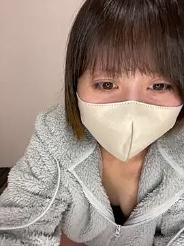 Snapshot of -anzu-o chatting on January 8, 2025, 12:47 pm -anzu-o online show from January 8, 2025, 12:47 pm