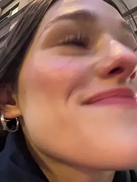 Mia Mia M online show from February 6, 2026, 2:42 pm