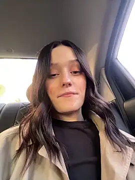 Mia Mia M online show from April 17, 2026, 3:04 pm