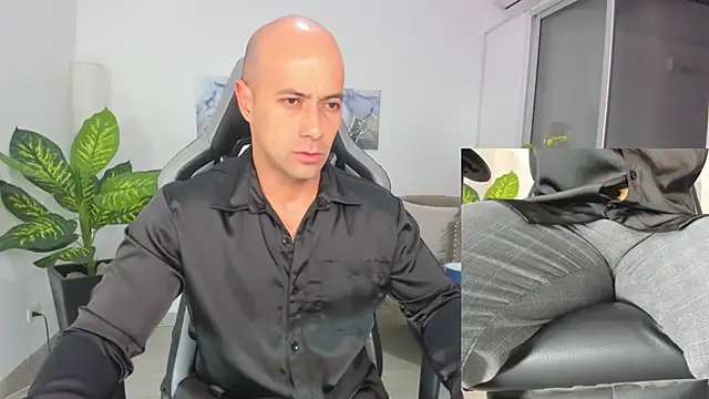 Snapshot of ryan_master_ chatting on January 7, 2025, 9:07 am ryan master online show from January 7, 2025, 9:07 am