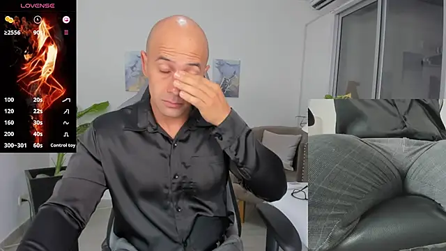 Snapshot of ryan_master_ chatting on January 9, 2025, 9:16 am ryan master online show from January 9, 2025, 9:16 am