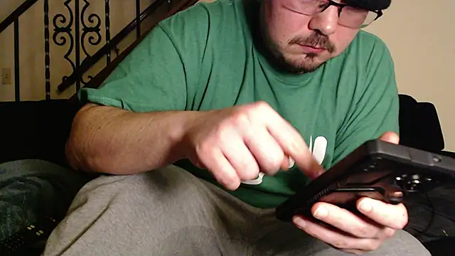 Snapshot of cmichaelxxx chatting on March 5, 2025, 2:03 am cmichaelxxx online show from March 5, 2025, 2:03 am