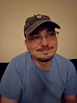 Snapshot of cmichaelxxx chatting on September 18, 2025, 12:01 am cmichaelxxx online show from September 18, 2025, 12:01 am