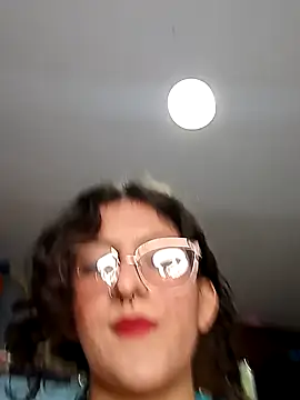 Snapshot of LoveElectra chatting on December 31, 2024, 2:51 am LoveElectra online show from December 31, 2024, 2:51 am