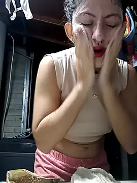 Snapshot of LoveElectra chatting on January 25, 2025, 3:51 am LoveElectra online show from January 25, 2025, 3:51 am