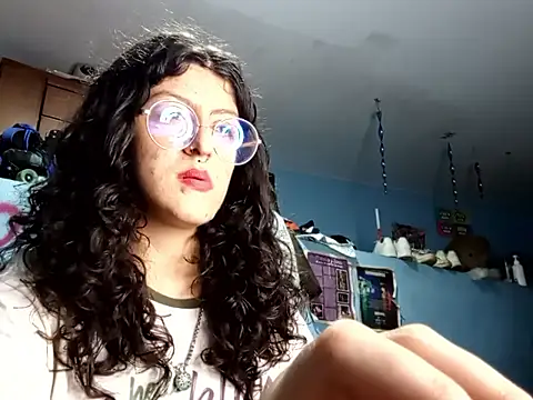 Snapshot of LoveElectra chatting on October 10, 2025, 1:59 am LoveElectra online show from October 10, 2025, 1:59 am