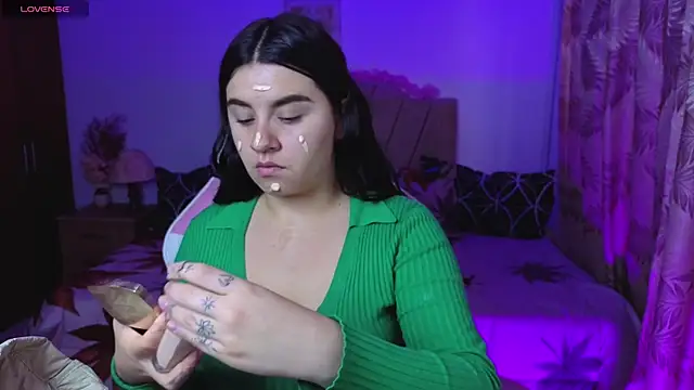 SaraBraun  online show from September 8, 2025, 2:16 pm