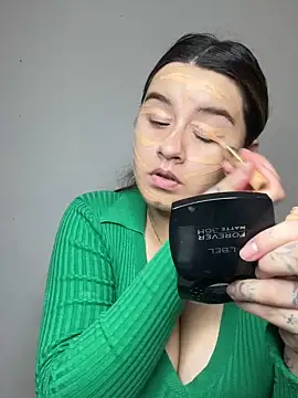 SaraBraun  online show from February 6, 2026, 6:33 pm