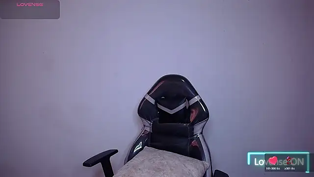 SaraBraun  online show from February 11, 2026, 5:07 pm