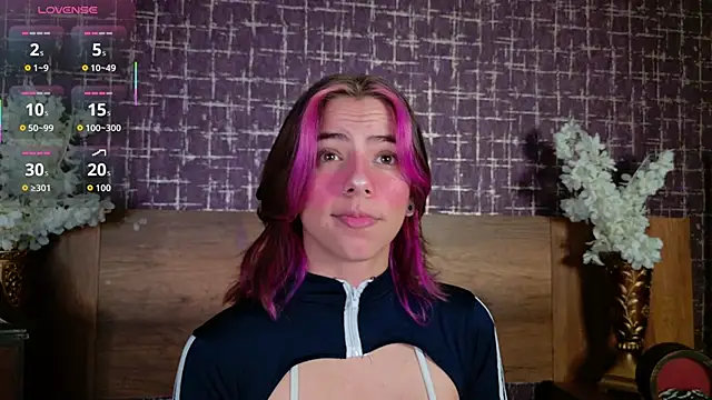 ArtemisaBlake online show from November 11, 2025, 4:51 pm