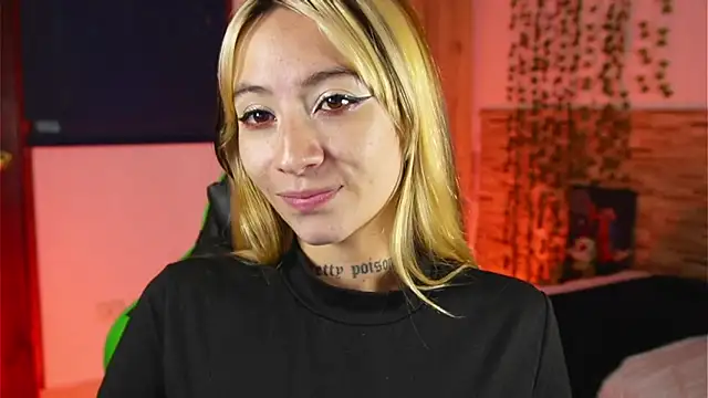 Snapshot of Michell_Wallker chatting on February 21, 2026, 5:58 pm Michell Wallker online show from February 21, 2026, 5:58 pm