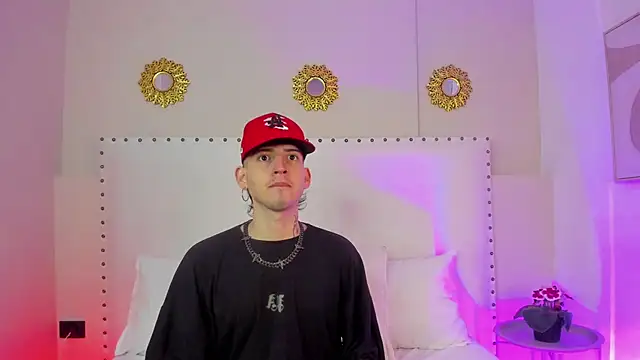 sett and gwen online show from November 14, 2025, 9:24 pm