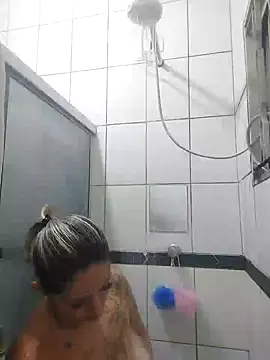 baixinhaloira online show from December 21, 2024, 9:58 pm