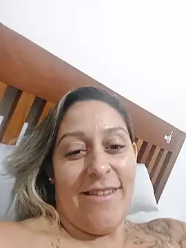 baixinhaloira online show from December 31, 2024, 3:23 am